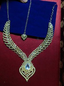 Elegant Jewelry Set with mangtika