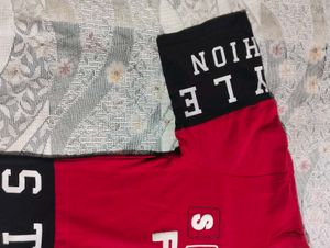 Red &amp; Black Style Fashion T-Shirt