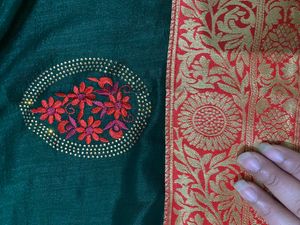 Beautiful Saree From Odhni . Only One Time Wear . Iska Blouse Stiched Nh H . Agr Kisi Ko Blouse Bhi Chahye To I Will Find It And Then Send Otherwise Its A Saree
