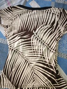 Coloured Top Zig Zag Print Fits Any Size