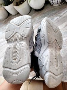 Stylish Chunky Sole Sneakers