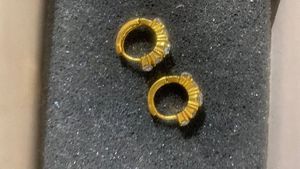 ANTI-TARNISH Huggies Gold