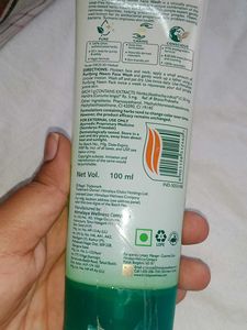Himalaya Purifying Neem Face Wash