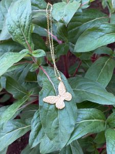 Elegant Gold Butterfly Necklace