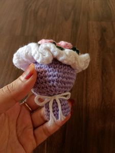 Crochet flower Bouquet keychain