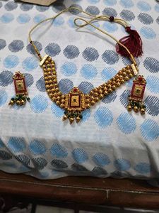 Exquisite Gold Choker Necklace Set