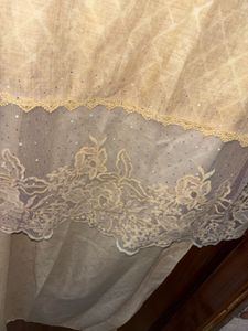 Ethnic side net lace hijab