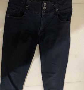 skinny black jeans
