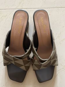 Heels footwear