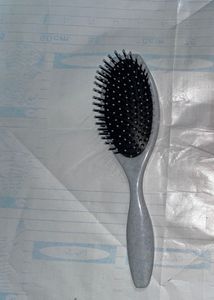 Hair Brush With Freebie ☺️😃