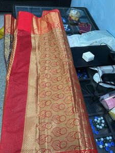 Elegant Black &amp; Gold Saree
