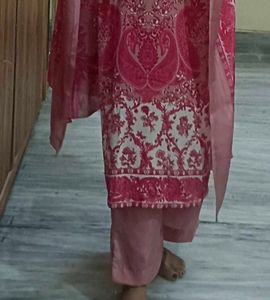 Pakistani Suit