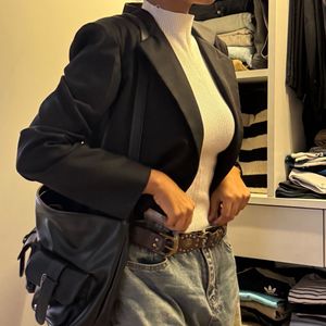 Crop Black Blazer