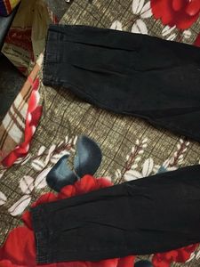 Black Pants with Velvet Pocket