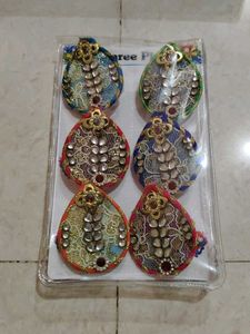saree pins