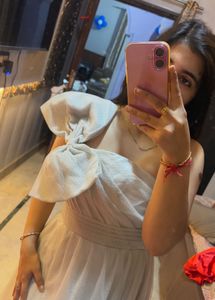 Elegant One-Shoulder Tulle Gown