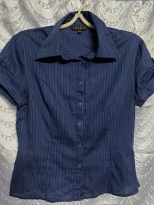 Chic Navy Striped Button-Up shirt