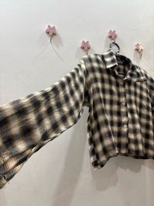 Brown and white checkerd crop shirt