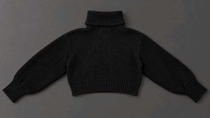 BLACK HALF-ZIP CROPPED KNIT SWEATER