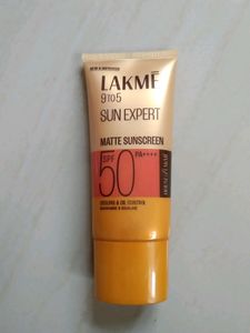 Lakme Sun Expert Matte Sunscreen SPF 50