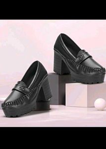 Chic Black Platform Loafers