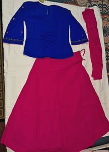 Peacock COLOUR Lehenga Choli ( 7 - 8.5 years)