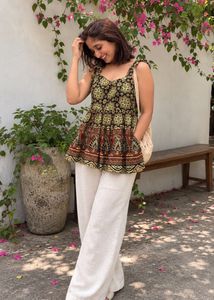 Boho Chic Printed Tunic Top 🤎