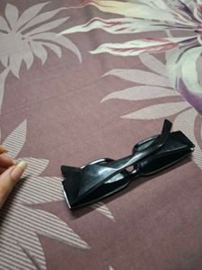Trendy Black Rectangular Sunglasses