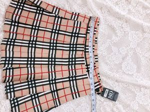 Beige Plaid Pleated Mini Skirt &amp; Free Gift