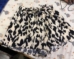 Stylish Printed Shorts with Tie-Up Waist