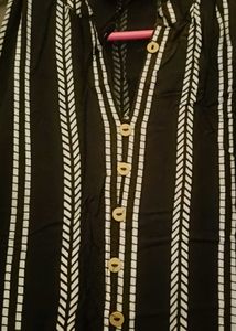 Striped Black &amp; White Kurta