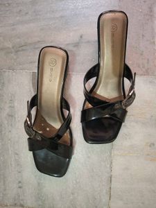 Chic Black Patent Wedge Sandals