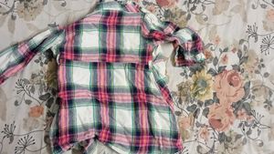 Cute Plaid Button-Up Top