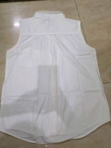 Classic White Sleeveless Button-Up Shirt