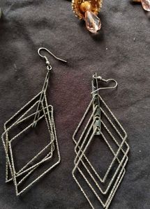 Assorted Women's Earrings Set