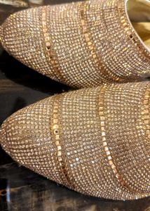 Sparkling golden diamond work heels