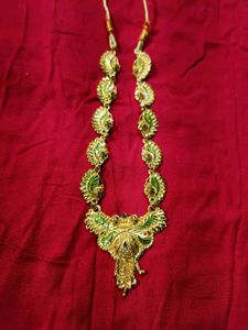 Very Pretty Necklace.