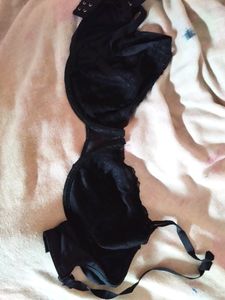 32 Size Black Bra