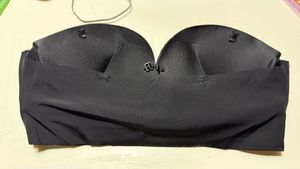 Black Strapless Push-Up Bra