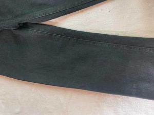 Urbanic Black Jeans👖