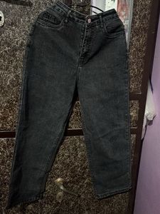 Chic Black Wash Jeans