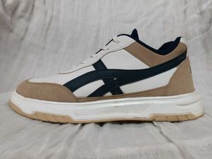 Stylish Men's Casual Sneakers