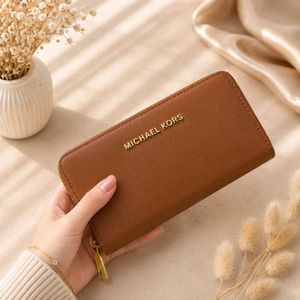 Micheal kors wallet