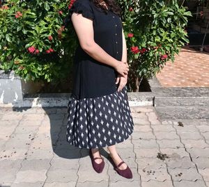 Chic Black & White Printed Midi Dress