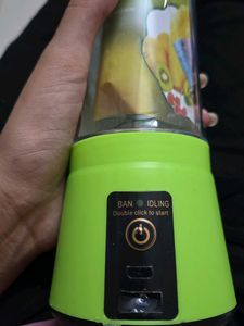Portable USB Rechargeable Juicer