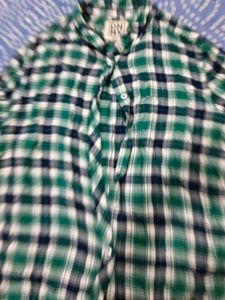 Green Plaid Button-Up Shirt dnmx