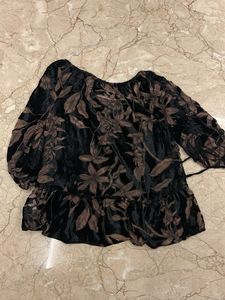 Chic Black Floral Velvet Top