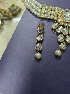 Elegant Pearl and Crystal Choker Necklace