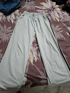 Grey Wide-Leg Sweatpants with Side Stripe