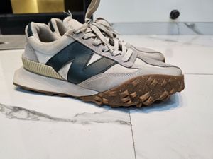 New Balance Sneakers - Grey &amp; White